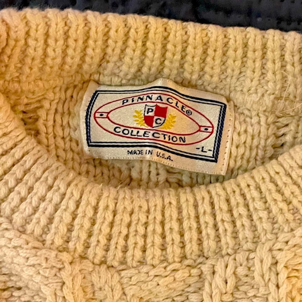 Sweater pinnacle